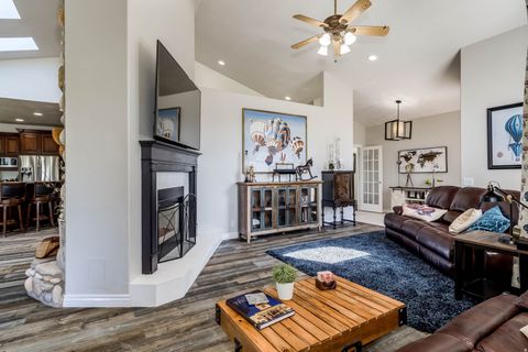 Tiny photo for 1934 N HORSEMAN CIR, Layton, UT 84040 (MLS # 2146599)