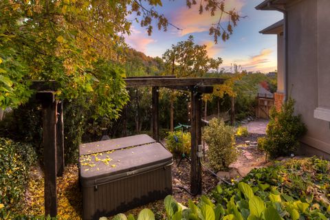 Tiny photo for 1934 N HORSEMAN CIR, Layton, UT 84040 (MLS # 2146599)