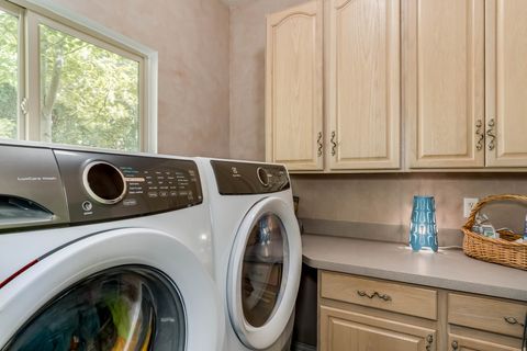 Tiny photo for 1934 N HORSEMAN CIR, Layton, UT 84040 (MLS # 2146599)