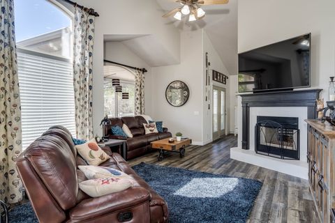 Tiny photo for 1934 N HORSEMAN CIR, Layton, UT 84040 (MLS # 2146599)