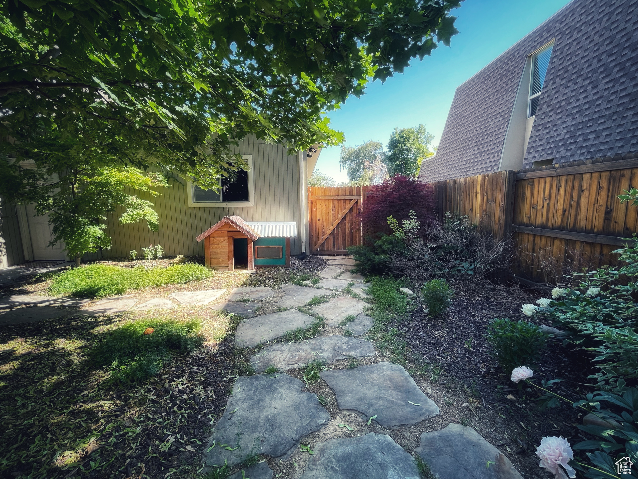 ENCHANTED HILLS - Residential