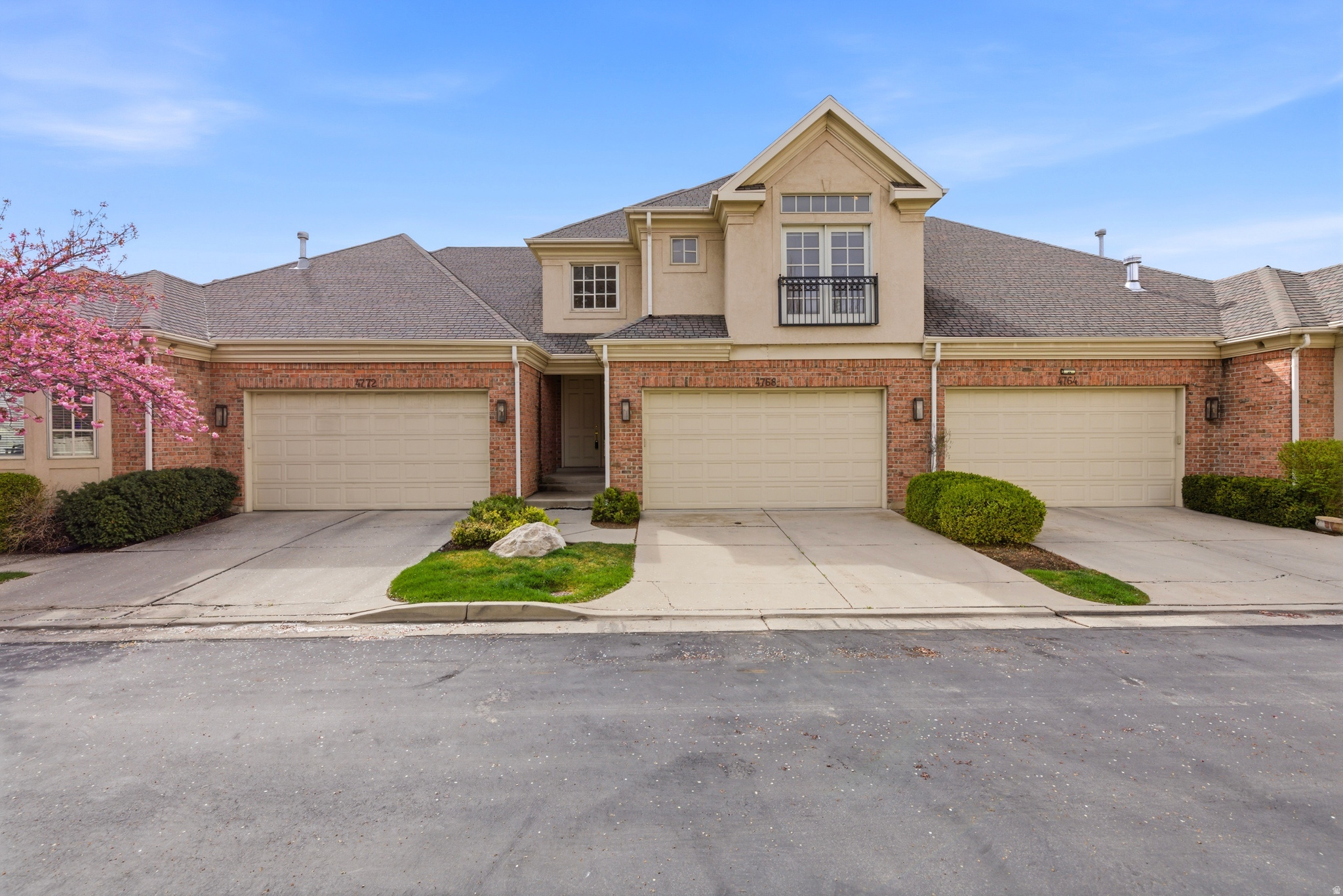 MEADOWS OF HOLLADAY - Residential