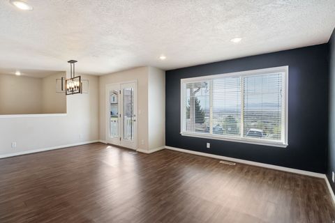 Tiny photo for 1311 S ALPINE LOOP, Provo, UT 84606 (MLS # 2146576)