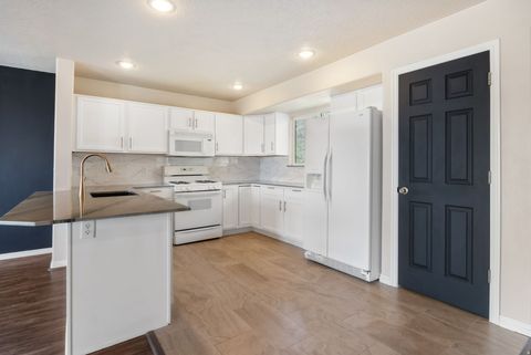 Tiny photo for 1311 S ALPINE LOOP, Provo, UT 84606 (MLS # 2146576)