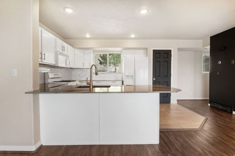 Tiny photo for 1311 S ALPINE LOOP, Provo, UT 84606 (MLS # 2146576)