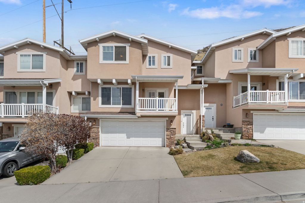 Photo of 1311 S ALPINE LOOP, Provo, UT 84606 (MLS # 2146576)