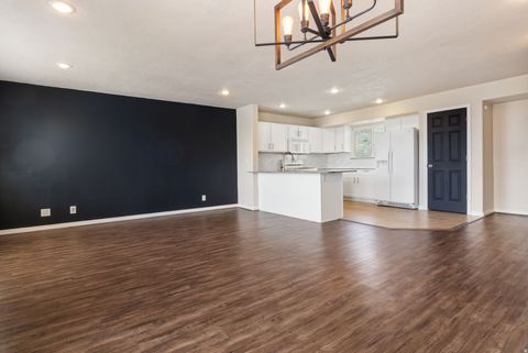 Tiny photo for 1311 S ALPINE LOOP, Provo, UT 84606 (MLS # 2146576)