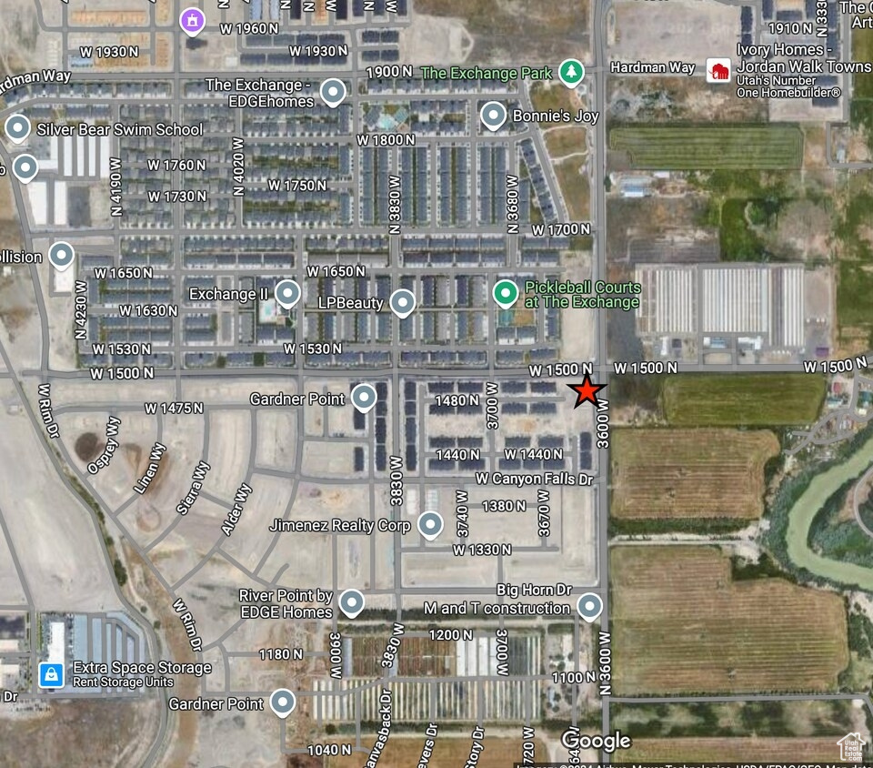 EXCHANGE BUSINESS CENTER - Land