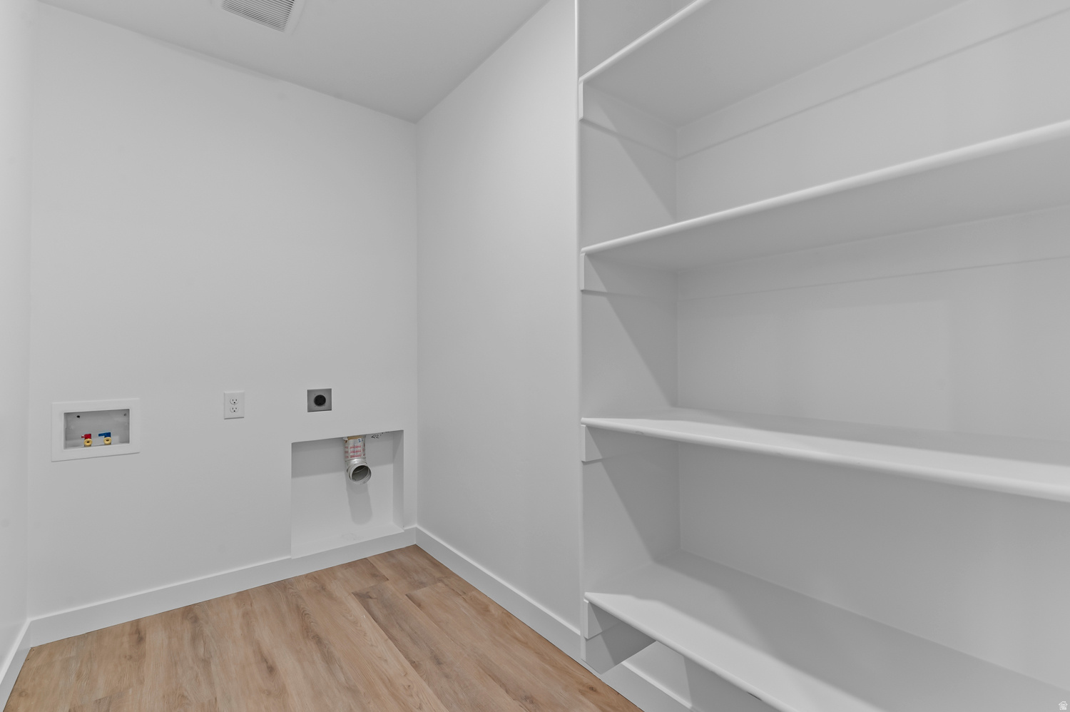 INVERNESS BY D.R. HORTON - Residential