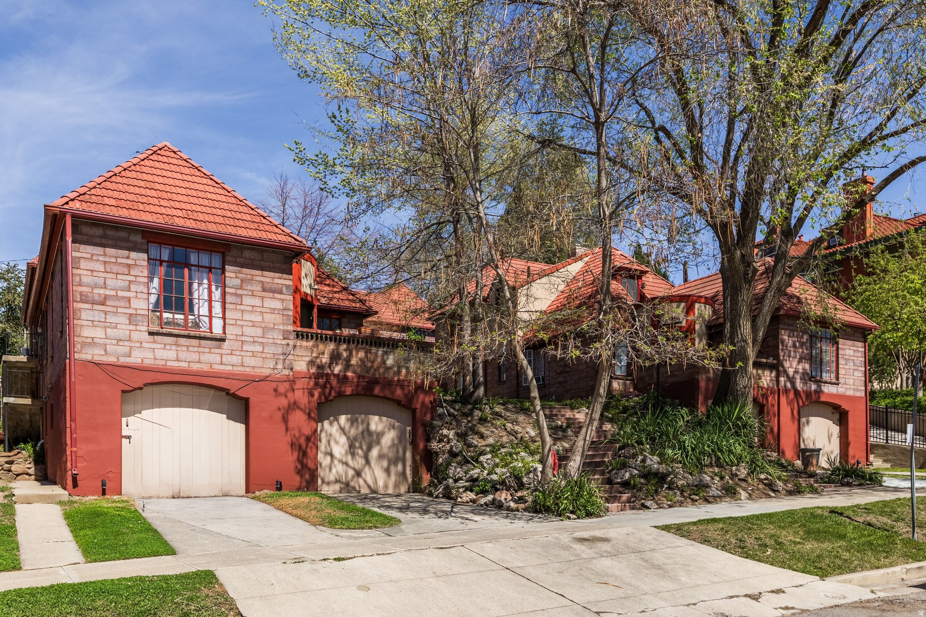 AVENUES - Residential Income