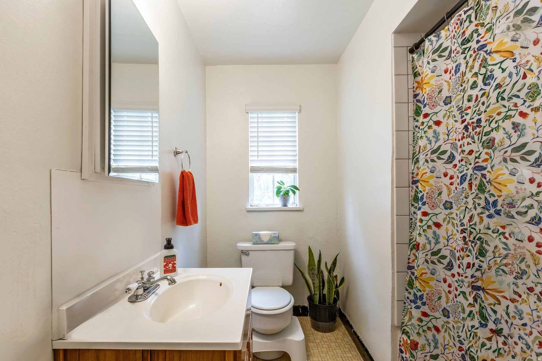 AVENUES - Residential Income