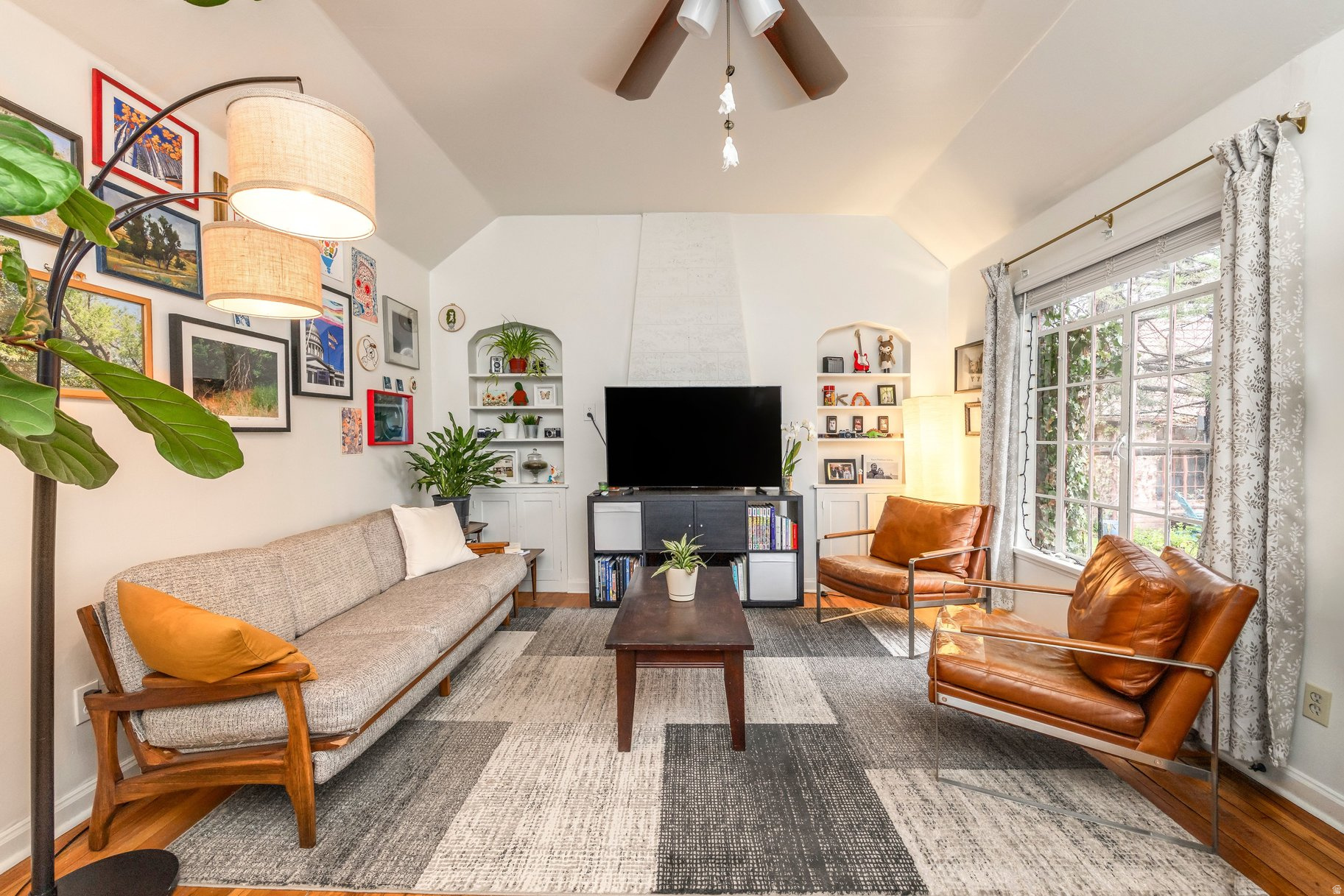 AVENUES - Residential Income