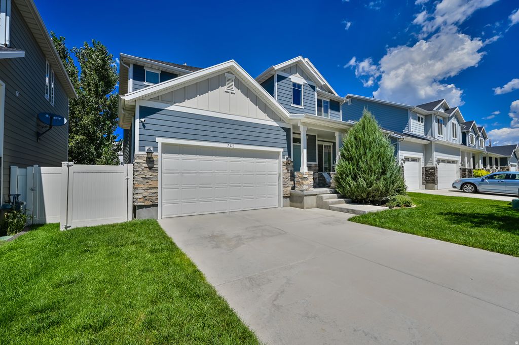 Photo of 788 W STAR SPANGLED DR, Riverton, UT 84065 (MLS # 2145314)
