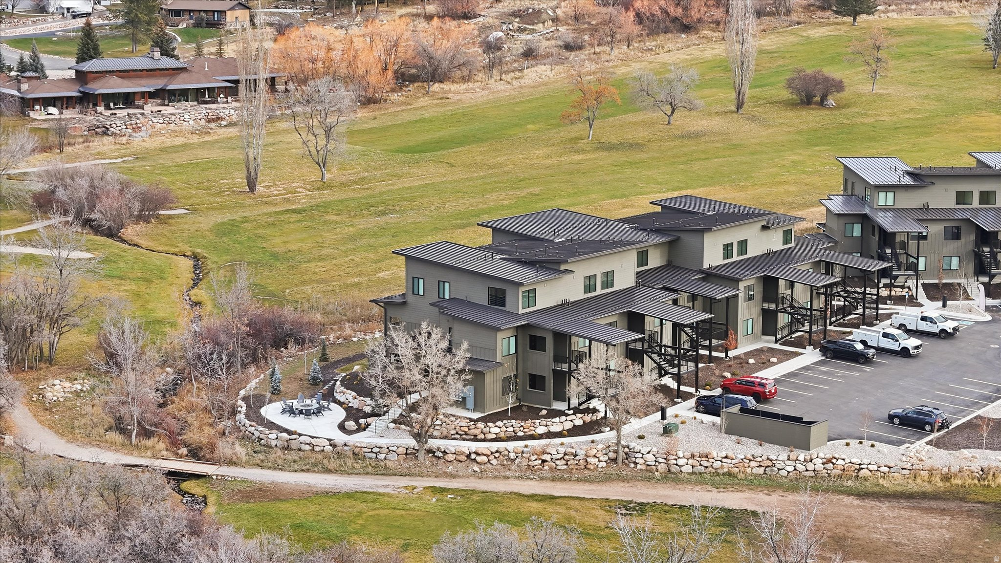 THE POINTE AT WOLF CREEK - Residential