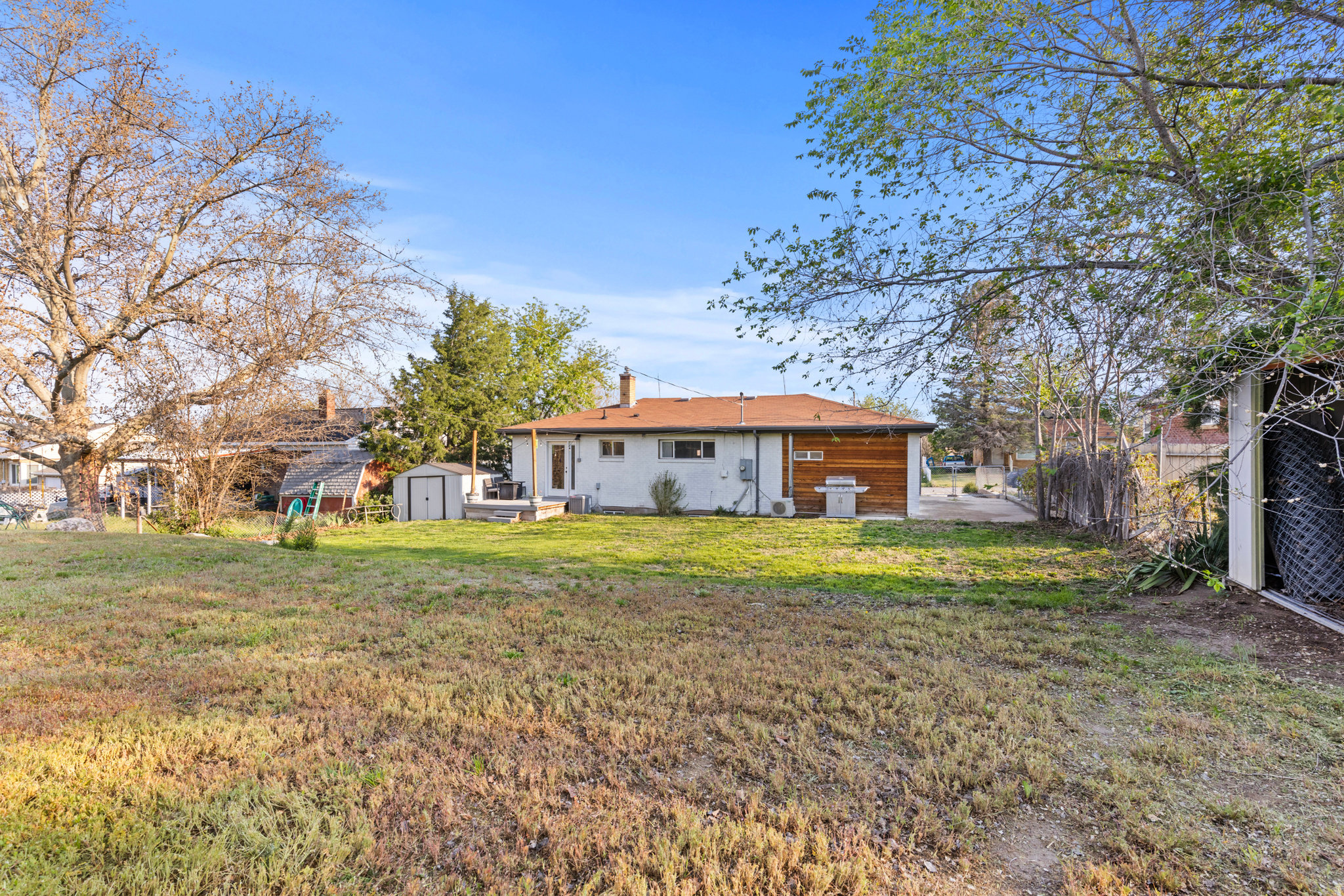 HAL-VERN PARK - Residential