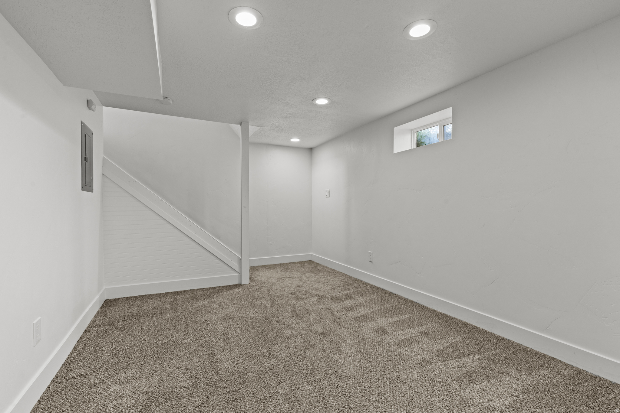 HAL-VERN PARK - Residential