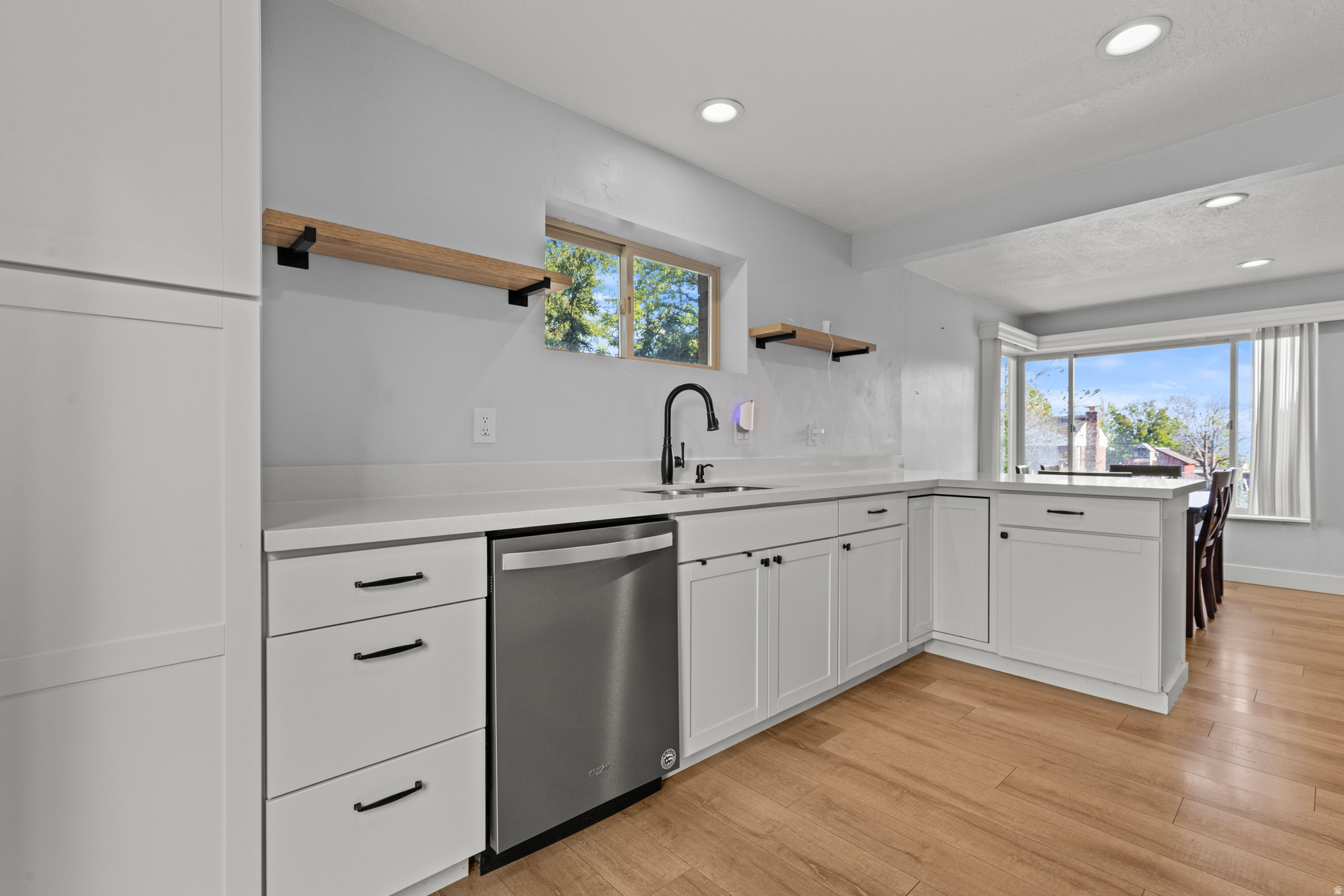 HAL-VERN PARK - Residential