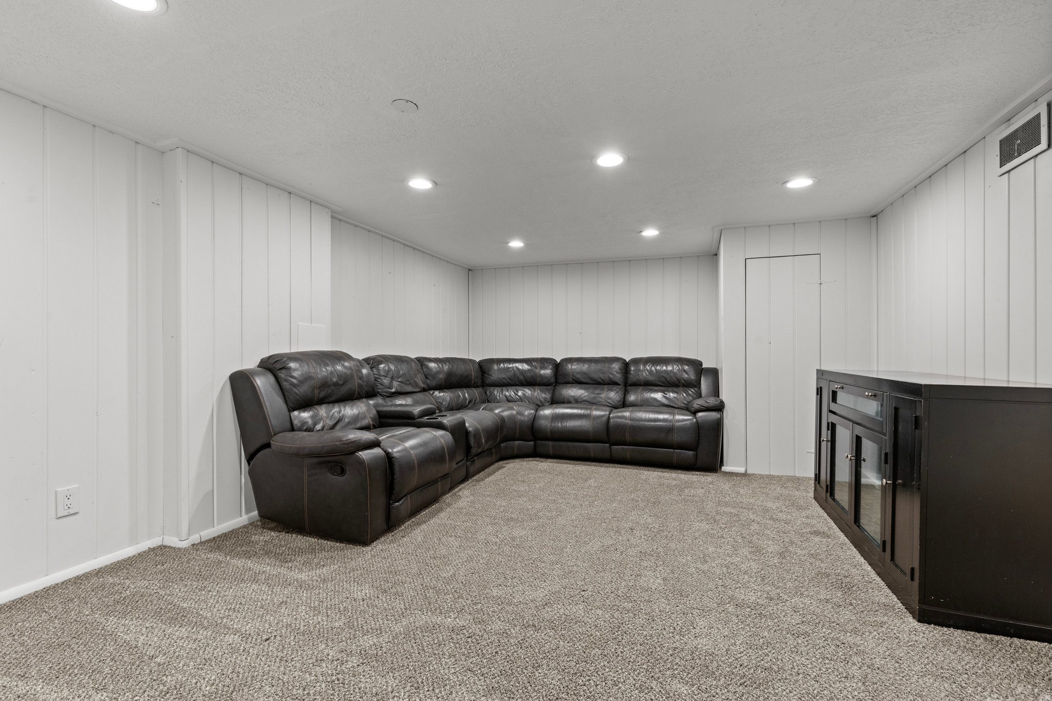 HAL-VERN PARK - Residential