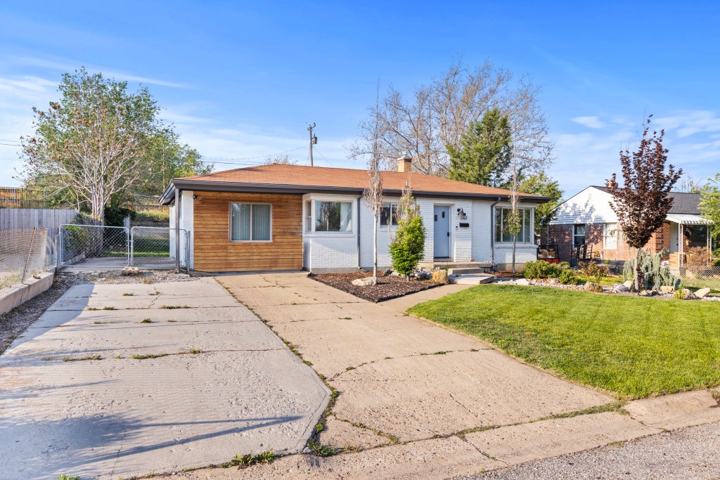 Photo of 2101 W 3900 S, Roy, UT 84067 (MLS # 2157401)