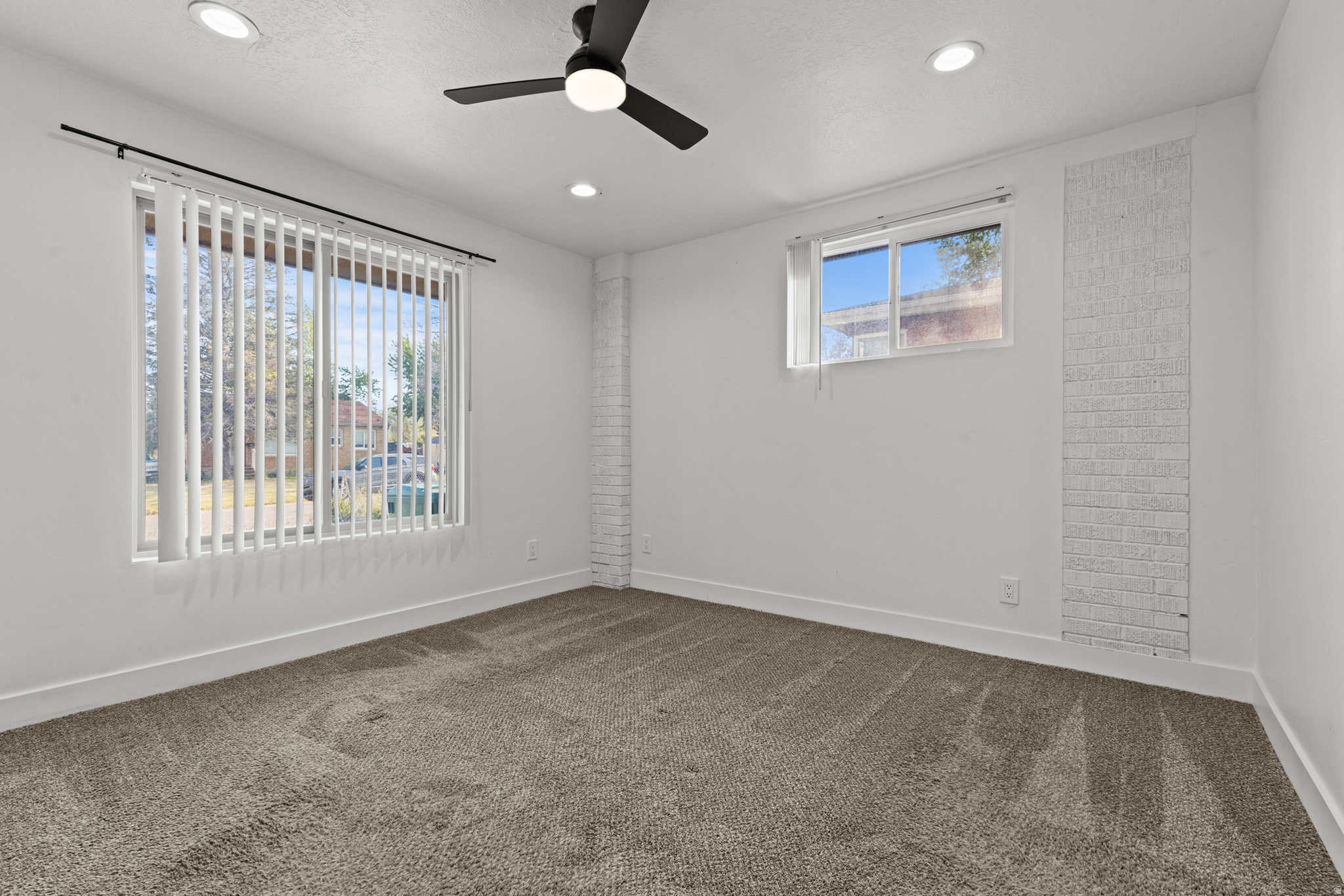 HAL-VERN PARK - Residential