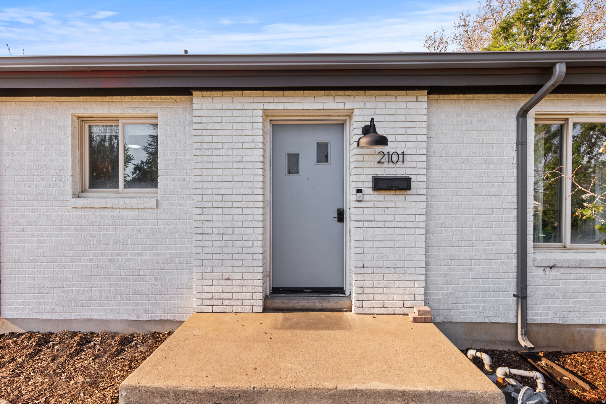 HAL-VERN PARK - Residential