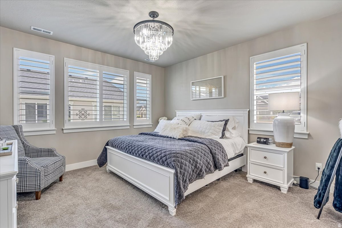 LAKEVIEW - Residential Income
