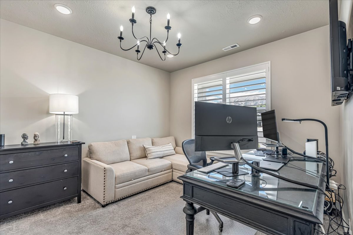 LAKEVIEW - Residential Income
