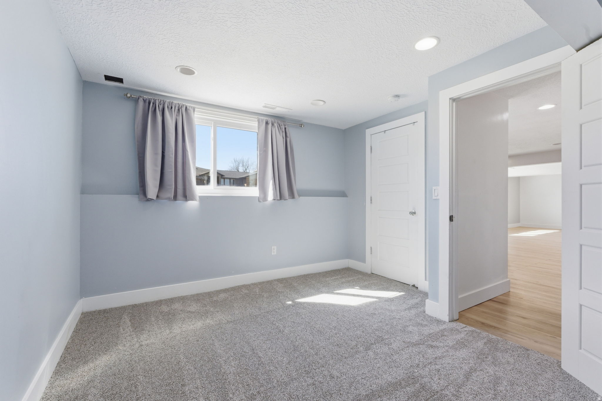 WHISPERWOOD - Residential