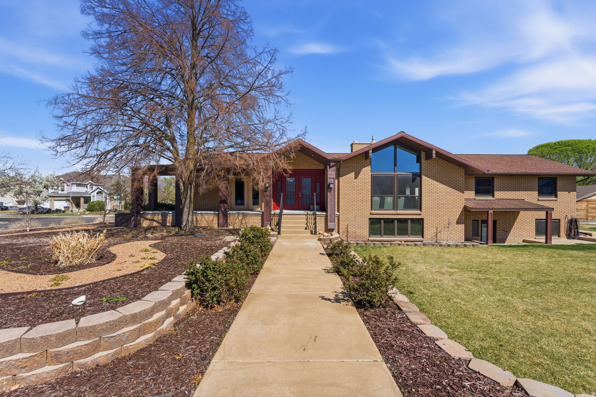 WHISPERWOOD - Residential