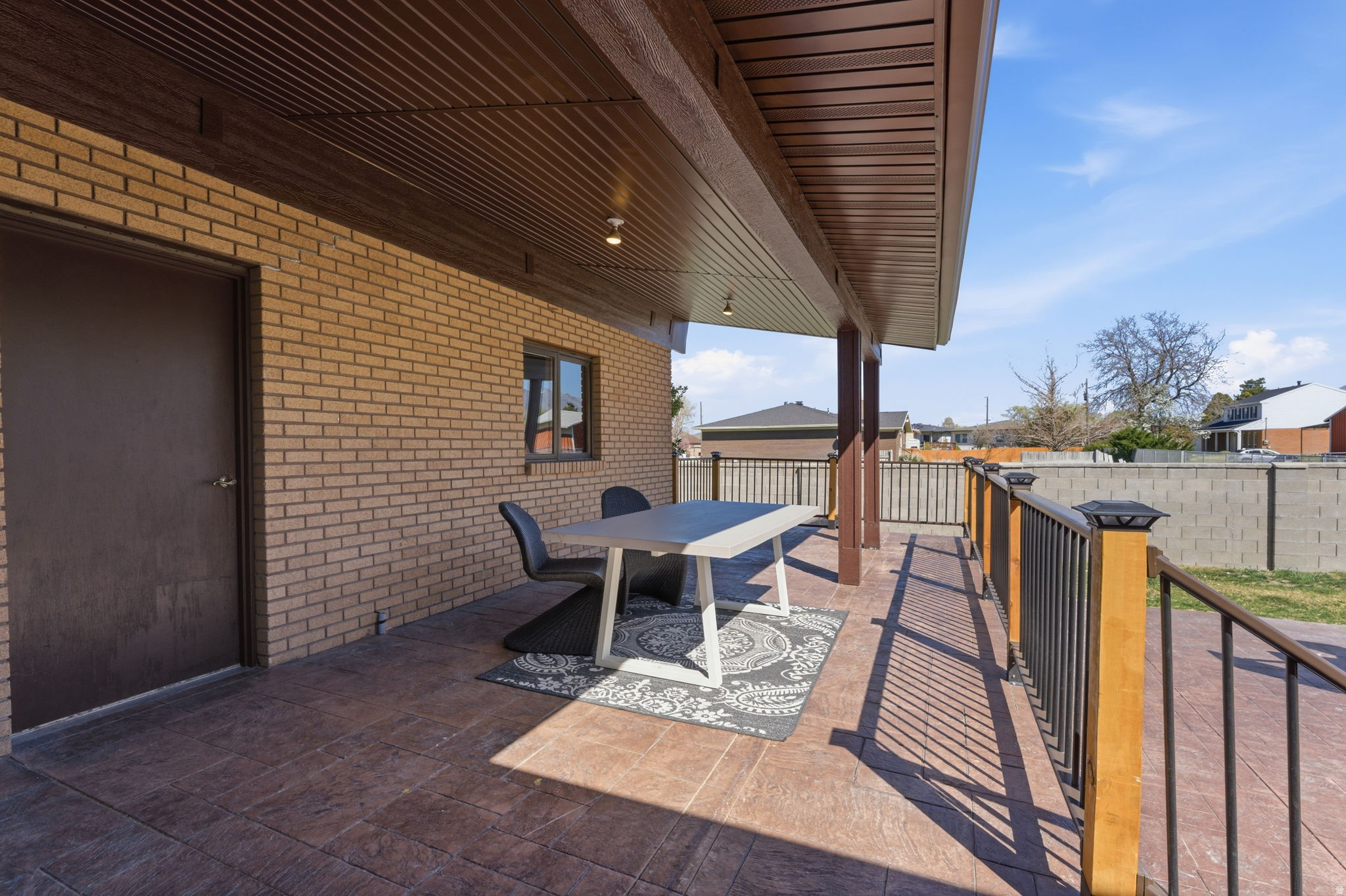 WHISPERWOOD - Residential