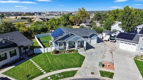Tiny photo for 372 W CLARK CIR, Farmington, UT 84025 (MLS # 2116733)