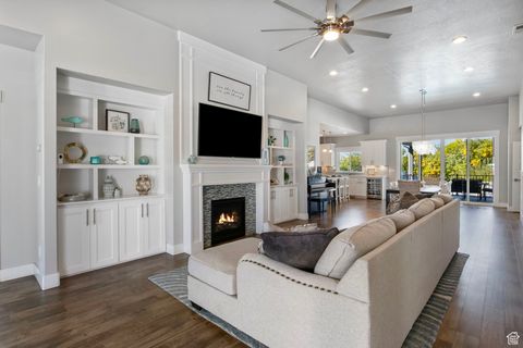 Tiny photo for 372 W CLARK CIR, Farmington, UT 84025 (MLS # 2116733)