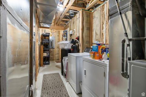 Tiny photo for 372 W CLARK CIR, Farmington, UT 84025 (MLS # 2116733)