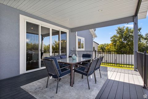 Tiny photo for 372 W CLARK CIR, Farmington, UT 84025 (MLS # 2116733)