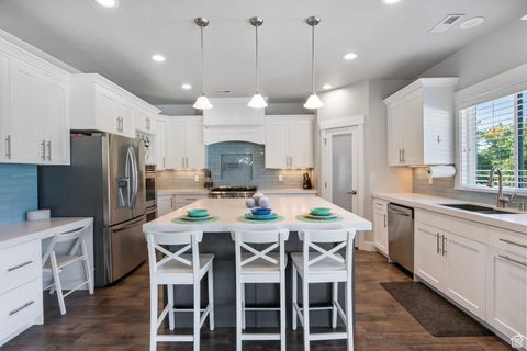 Tiny photo for 372 W CLARK CIR, Farmington, UT 84025 (MLS # 2116733)