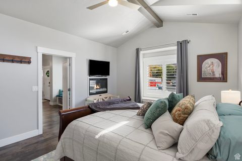 Tiny photo for 372 W CLARK CIR, Farmington, UT 84025 (MLS # 2116733)