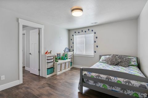 Tiny photo for 372 W CLARK CIR, Farmington, UT 84025 (MLS # 2116733)