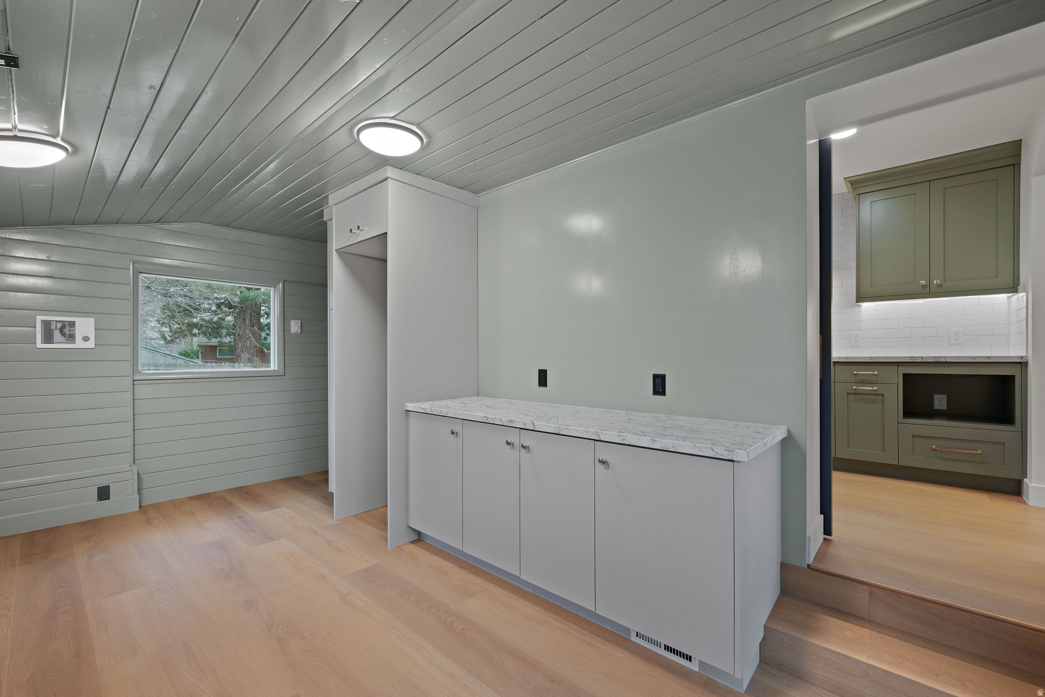 HOLLADAY ESTATES - Residential