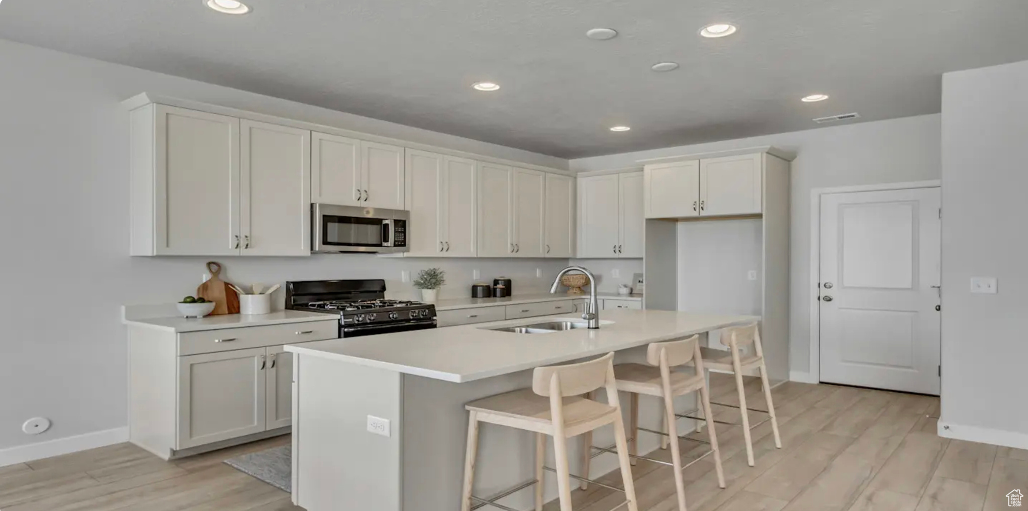 HARMONY PLACE VISTA - Residential