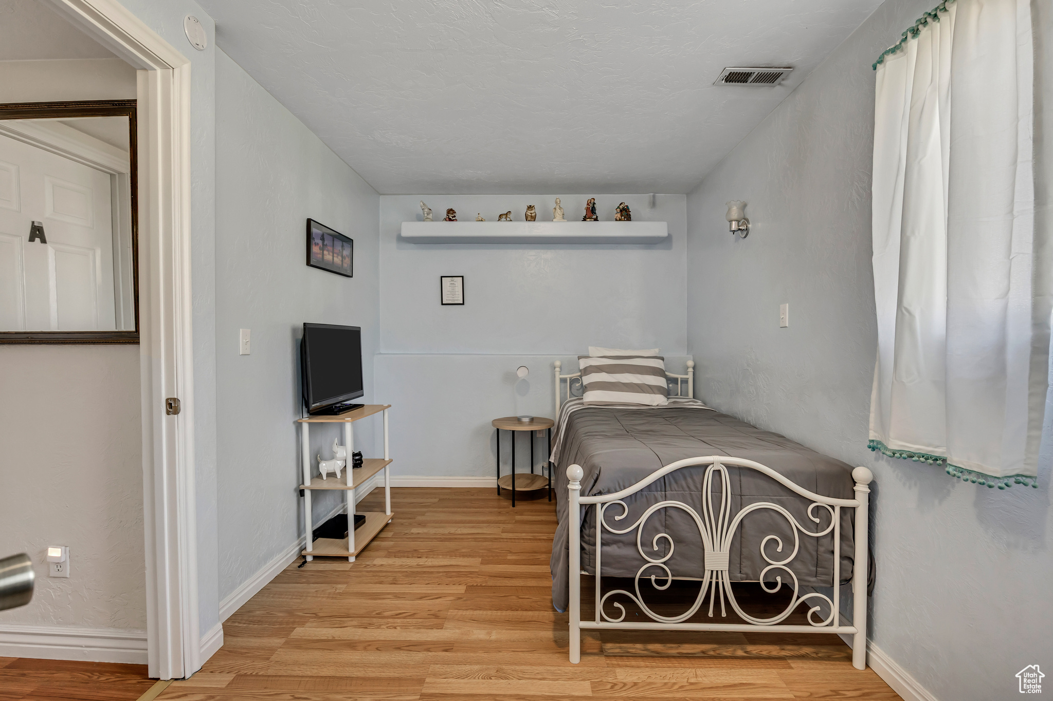 JORDAN HIGHLANDS - Residential