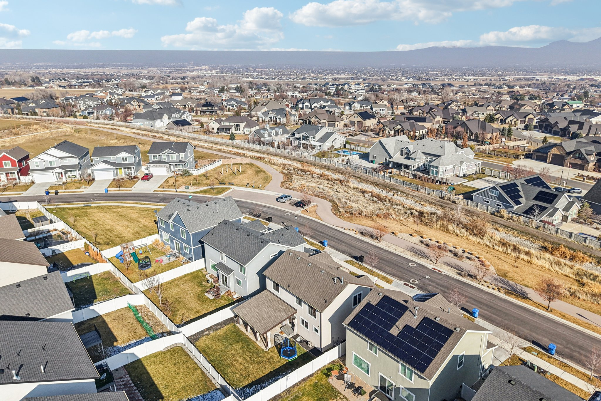 SOUTH HILLS - Residential