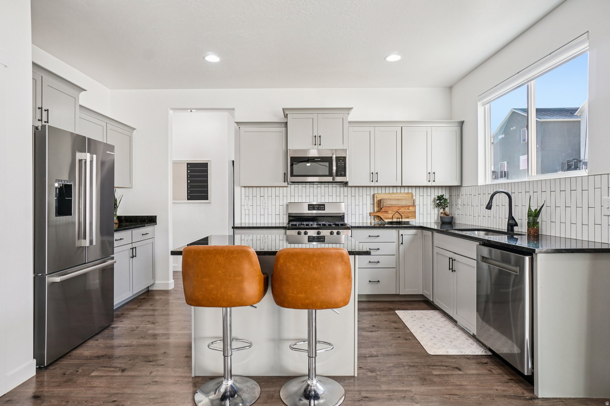 SOUTH HILLS - Residential