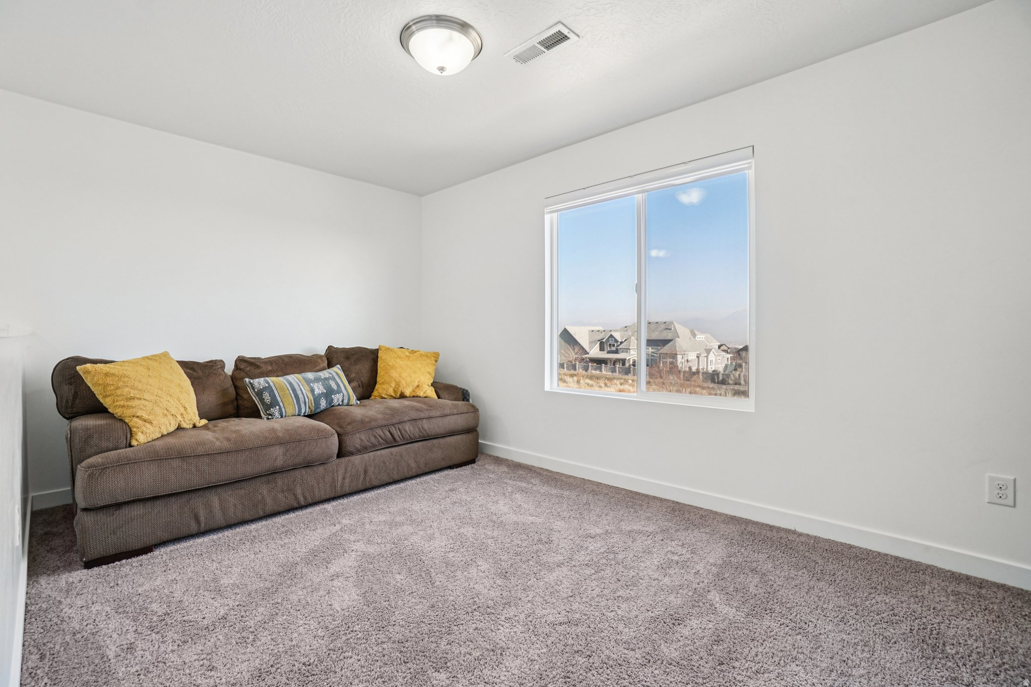 SOUTH HILLS - Residential