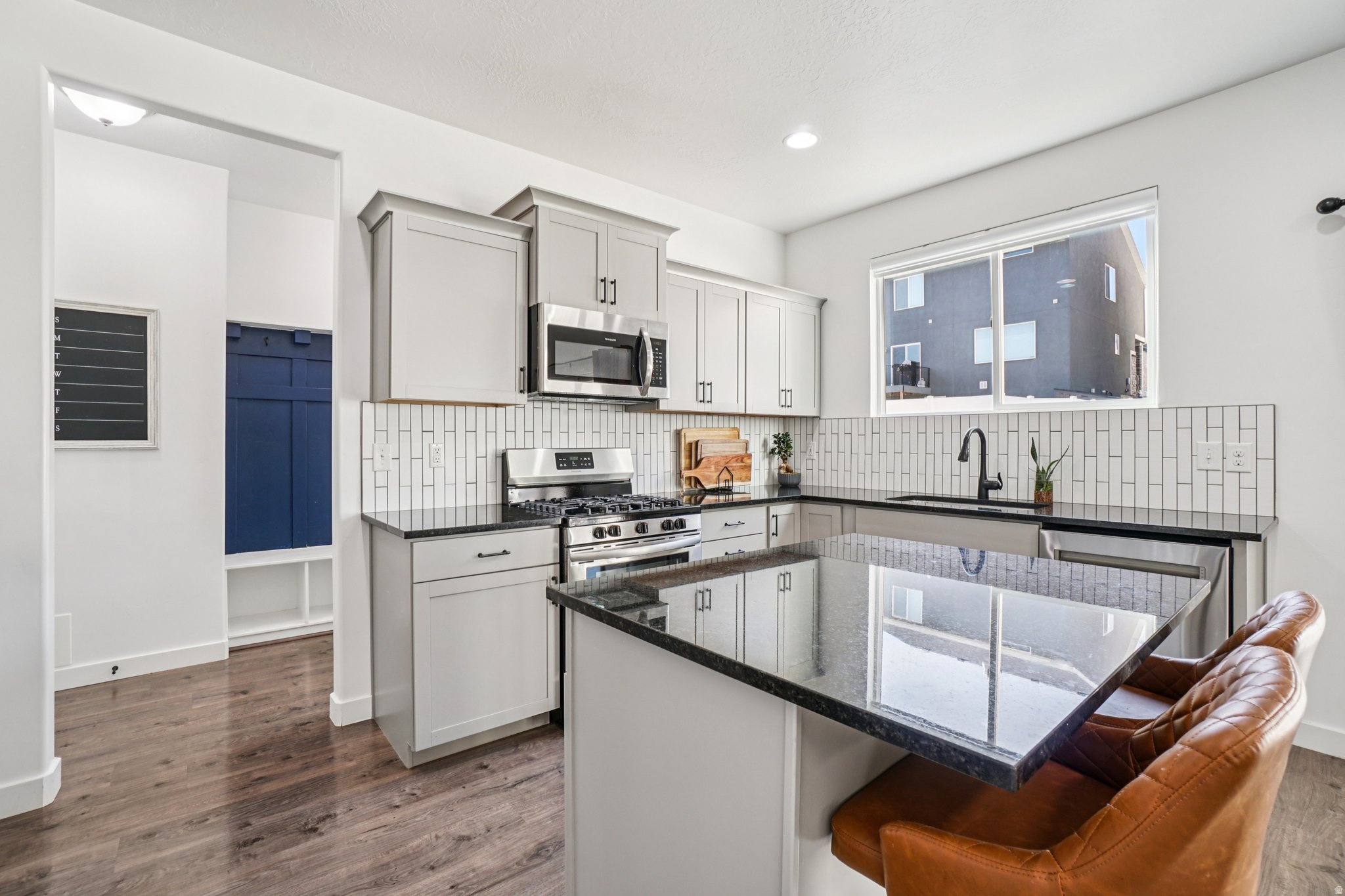 SOUTH HILLS - Residential