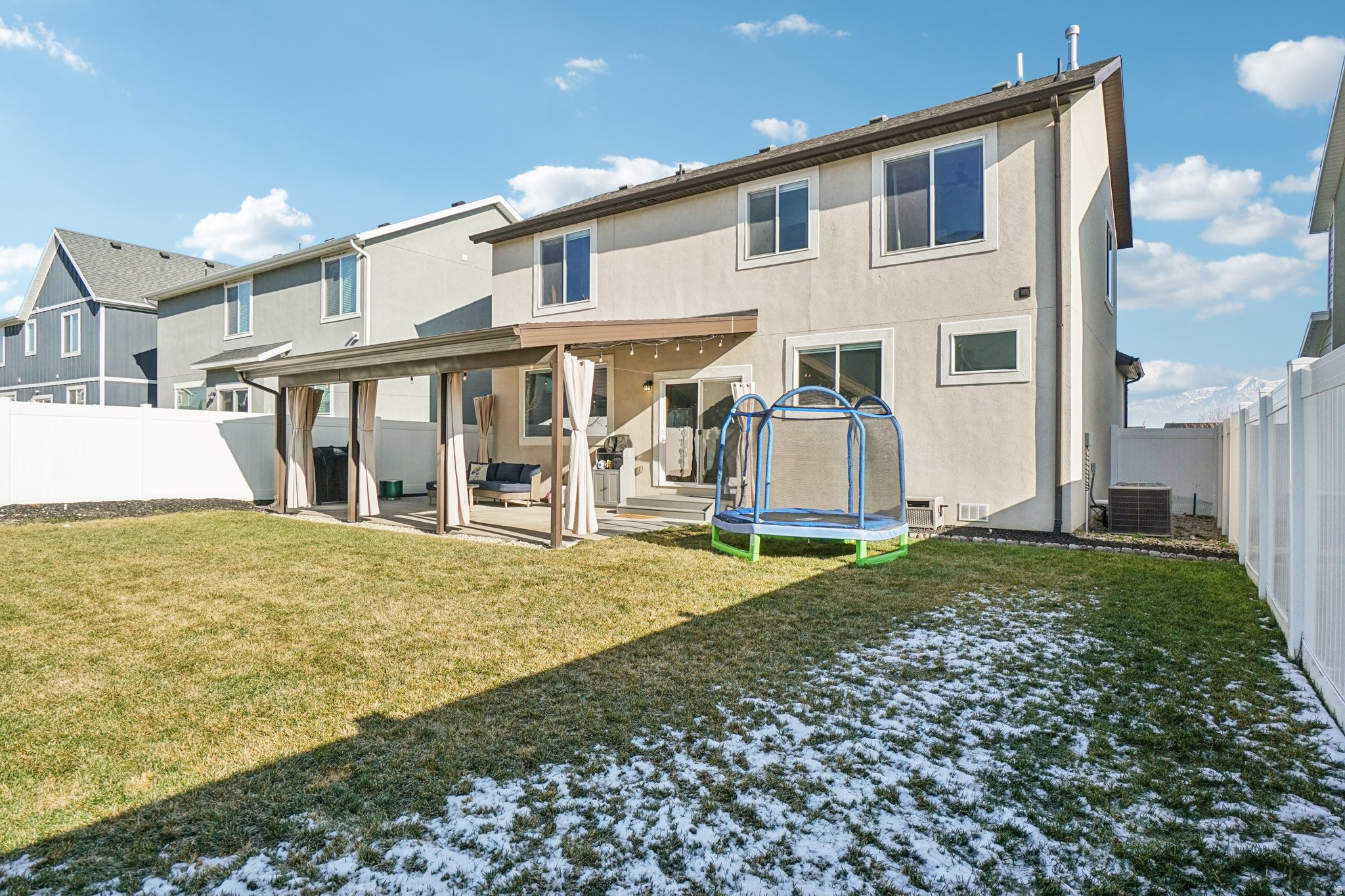 SOUTH HILLS - Residential