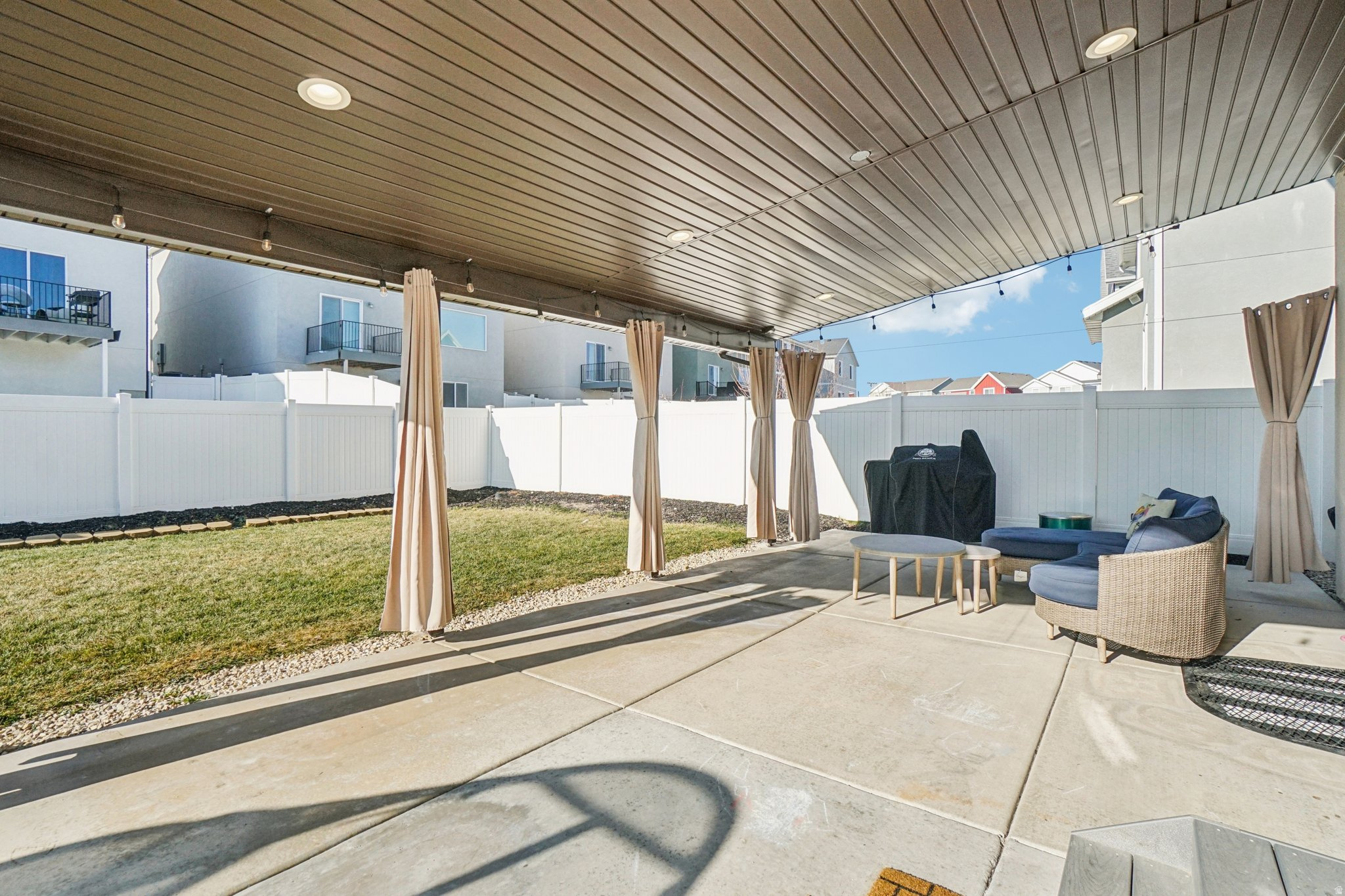 SOUTH HILLS - Residential