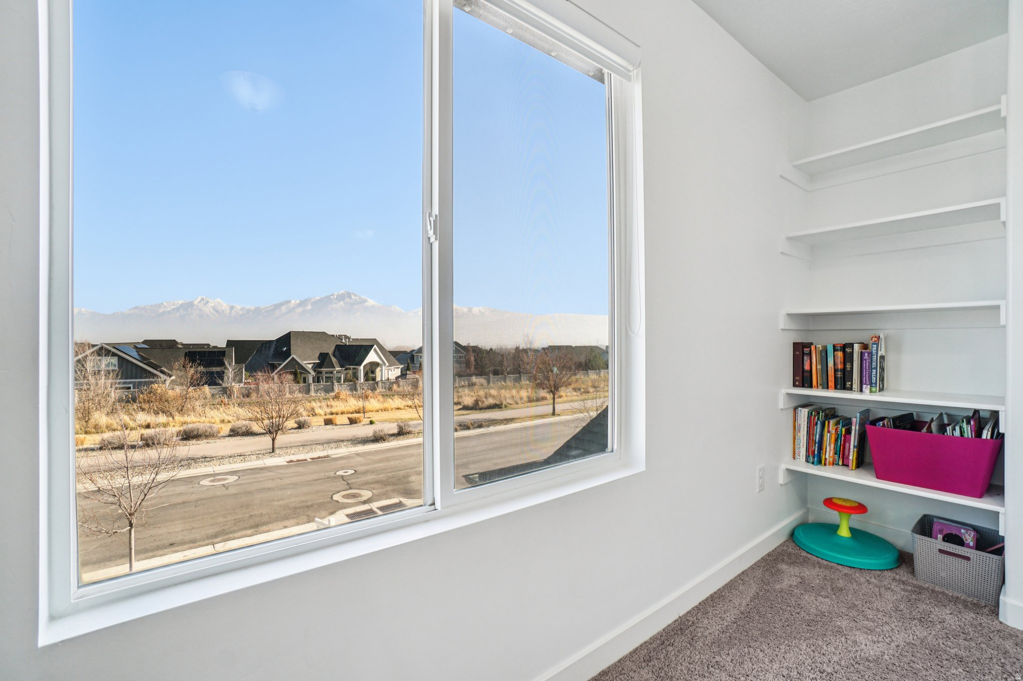 SOUTH HILLS - Residential