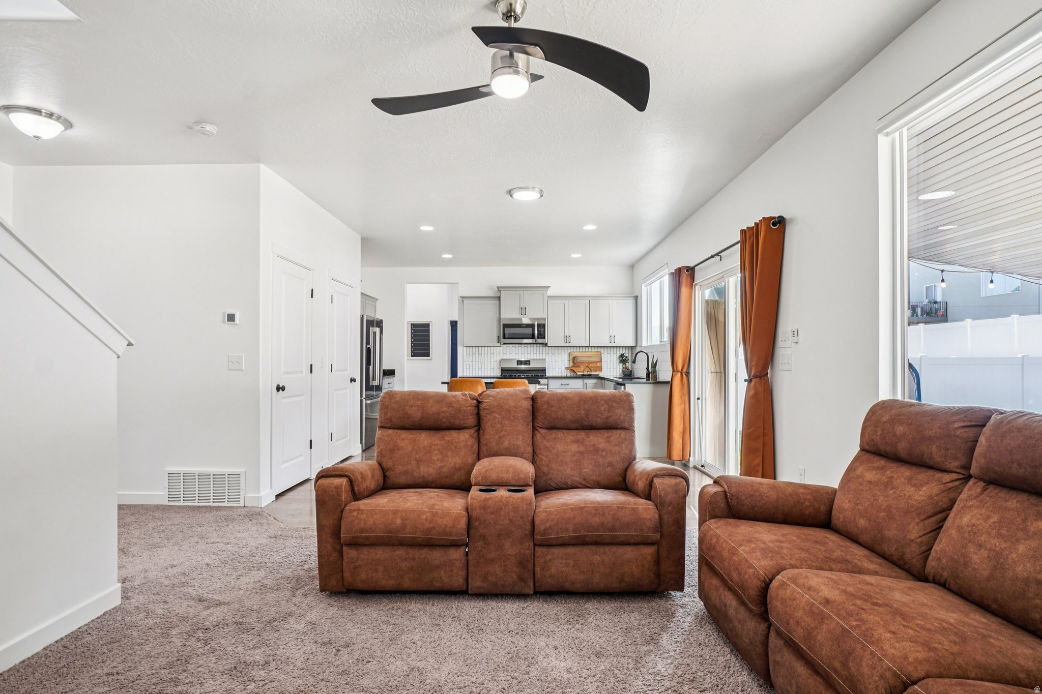 SOUTH HILLS - Residential