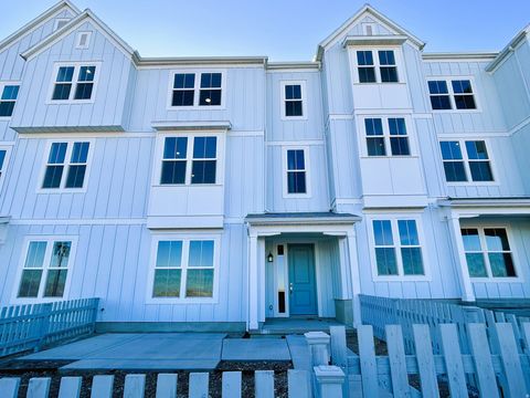 Photo of 7059 W SOUTH JORDAN PKWY PKWY S, South Jordan, UT 84009 (MLS # 2130836)