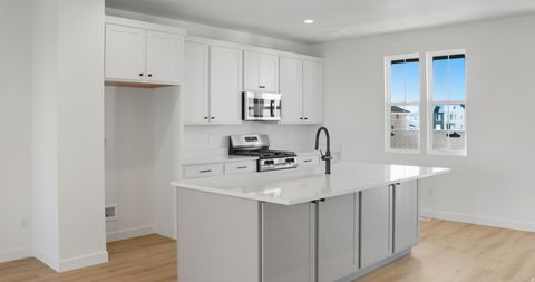 Tiny photo for 7059 W SOUTH JORDAN PKWY PKWY S, South Jordan, UT 84009 (MLS # 2130836)